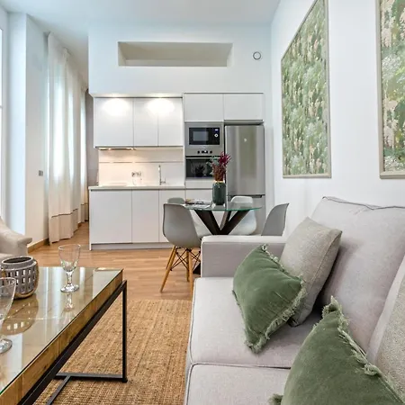 Genteel Recaredo Apartment *