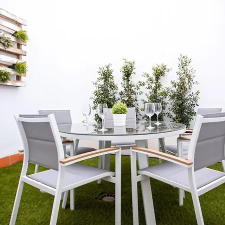 Genteel Recaredo Апартаменты *